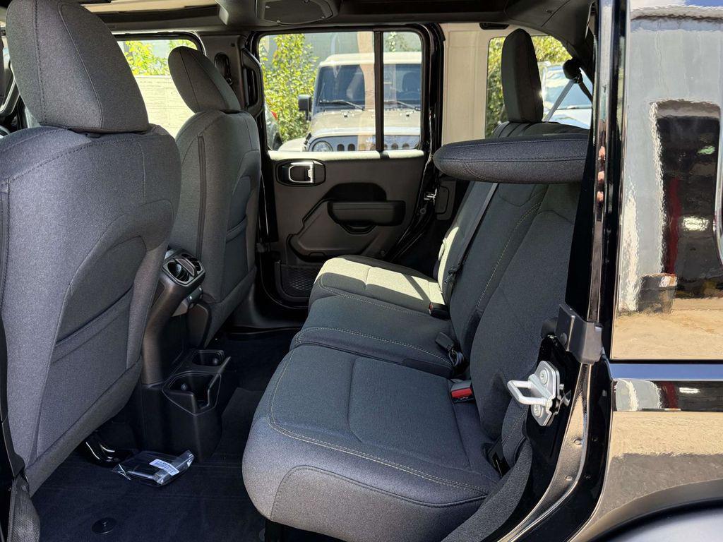 new 2025 Jeep Wrangler car, priced at $39,812