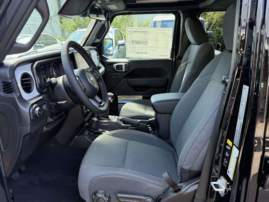 new 2025 Jeep Wrangler car, priced at $39,812