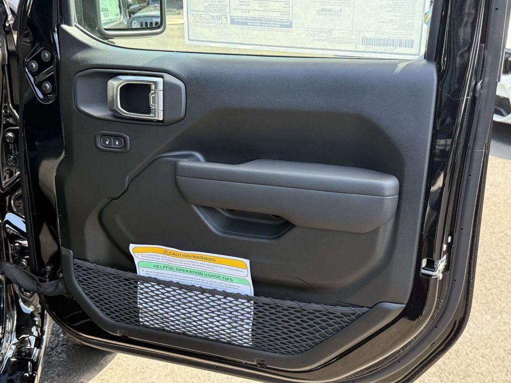 new 2025 Jeep Wrangler car, priced at $39,812