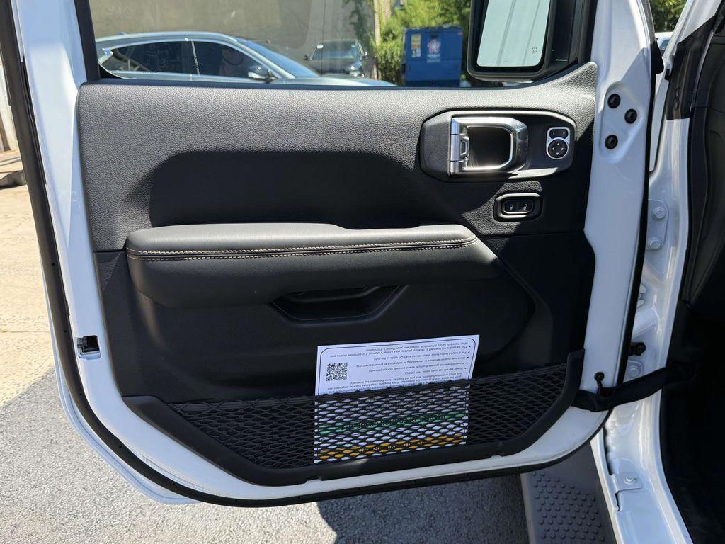 new 2025 Jeep Wrangler car, priced at $46,803