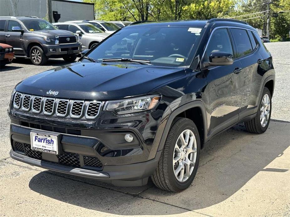 new 2024 Jeep Compass car, priced at $22,337