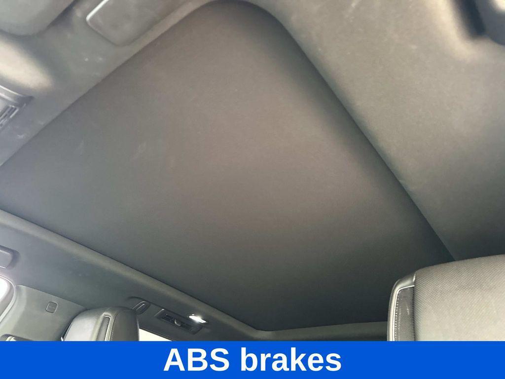 used 2022 Cadillac Escalade ESV car, priced at $55,995