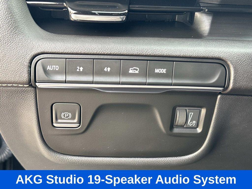 used 2022 Cadillac Escalade ESV car, priced at $55,995