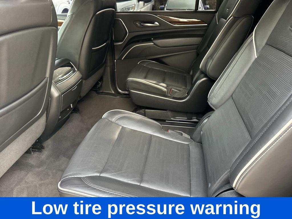 used 2022 Cadillac Escalade ESV car, priced at $55,995