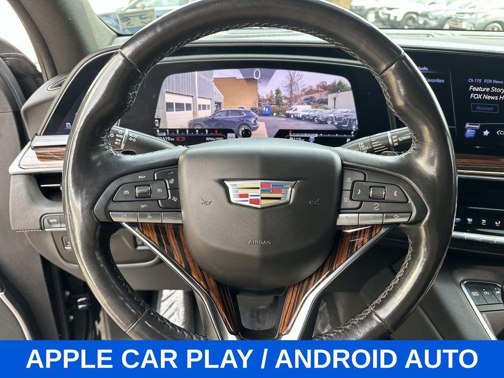 used 2022 Cadillac Escalade ESV car, priced at $55,995