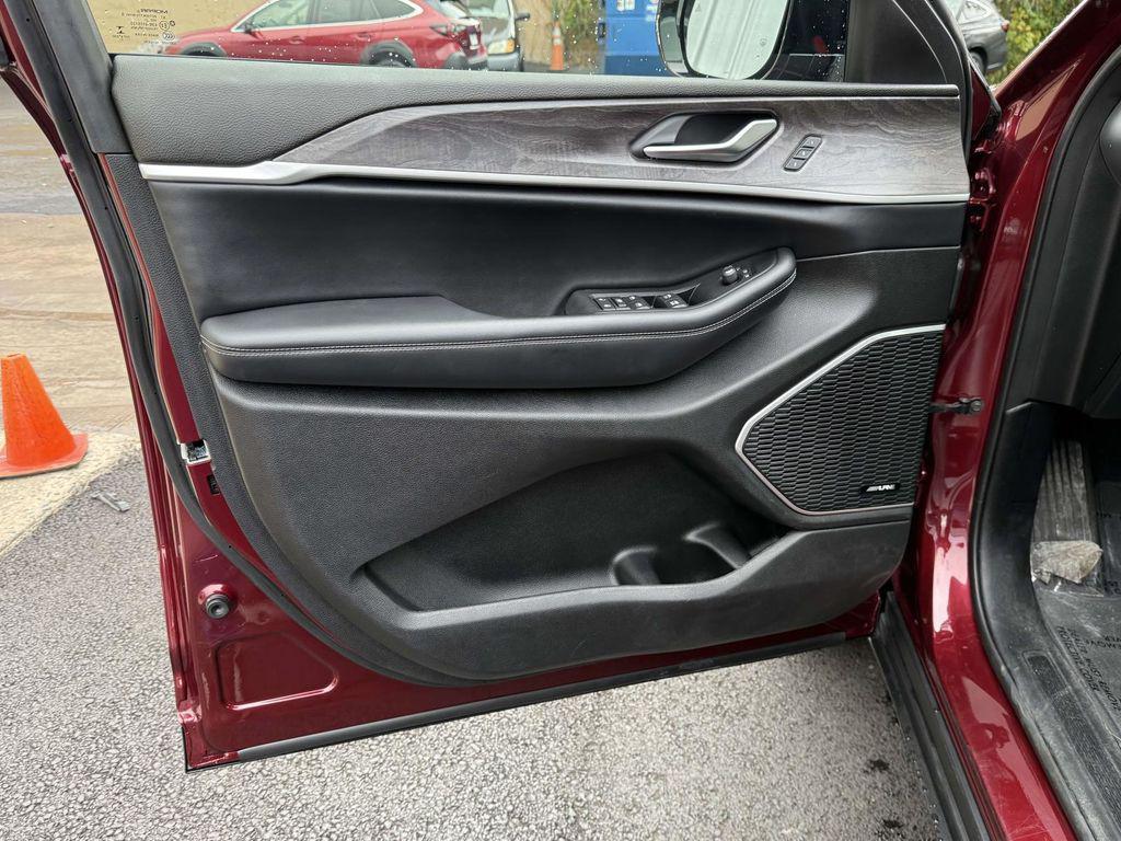 used 2021 Jeep Grand Cherokee L car, priced at $26,995