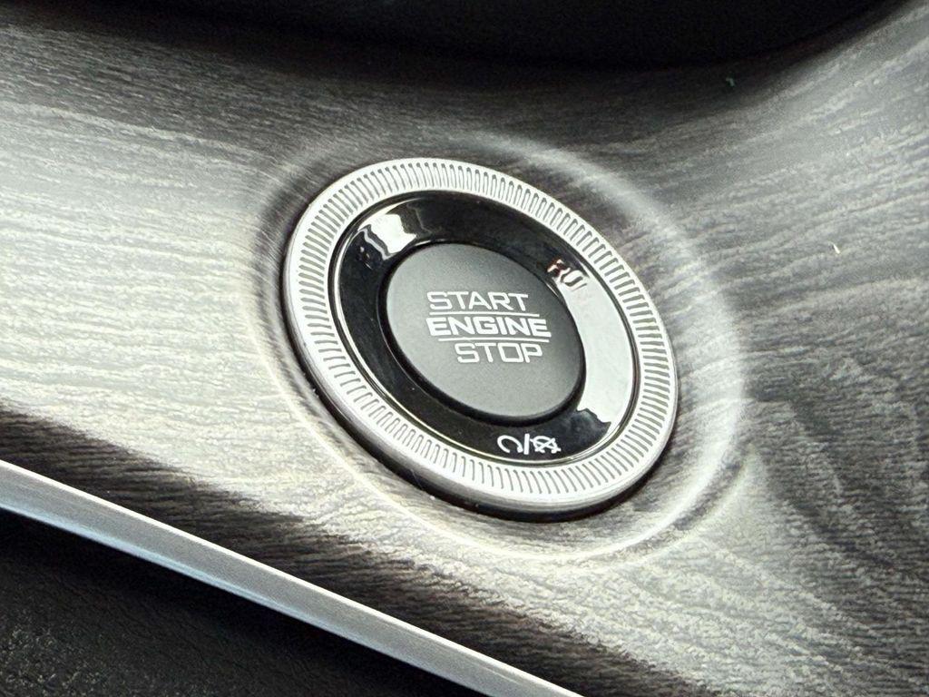used 2021 Jeep Grand Cherokee L car, priced at $26,995