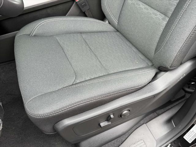 new 2025 Ram 1500 car, priced at $47,979