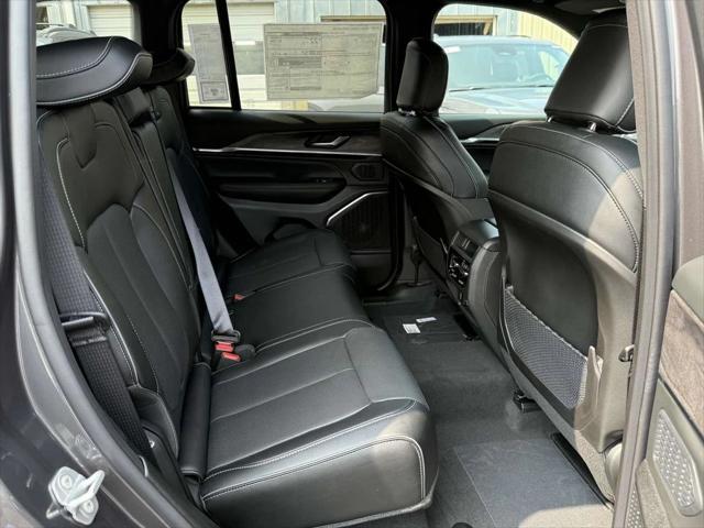 new 2025 Jeep Grand Cherokee car, priced at $50,818