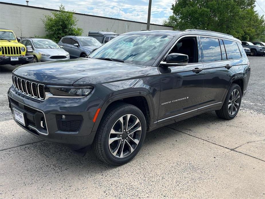 new 2024 Jeep Grand Cherokee L car, priced at $54,039