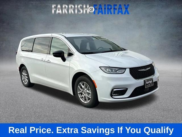 new 2025 Chrysler Pacifica car, priced at $38,733