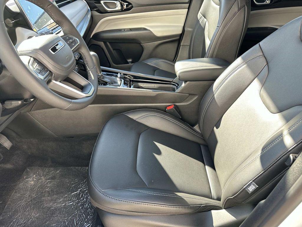 new 2026 Jeep Compass car, priced at $27,622