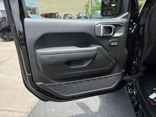 new 2025 Jeep Wrangler car, priced at $32,508