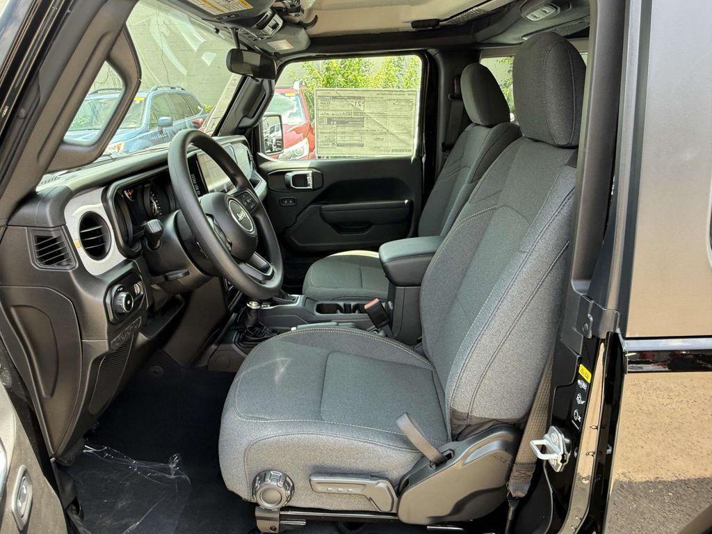 new 2025 Jeep Wrangler car, priced at $32,950
