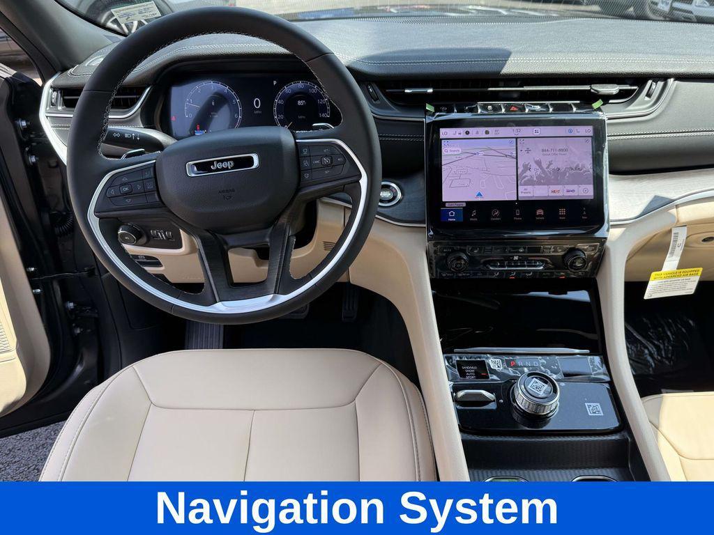 new 2025 Jeep Grand Cherokee car, priced at $44,205