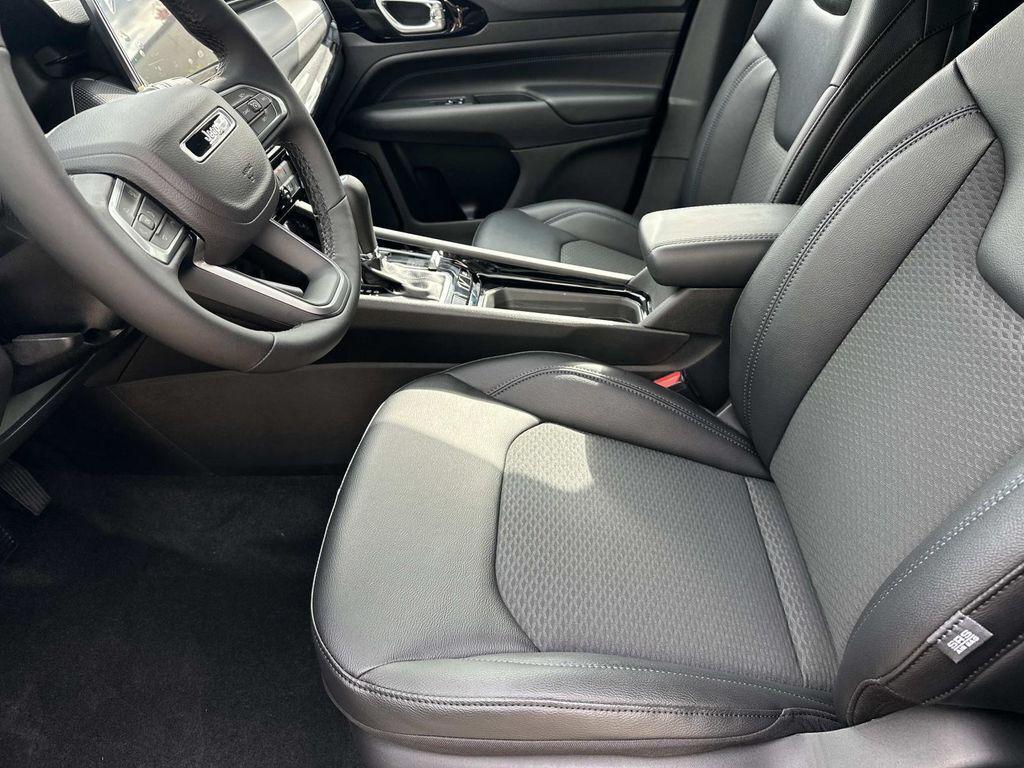 new 2026 Jeep Compass car, priced at $27,184