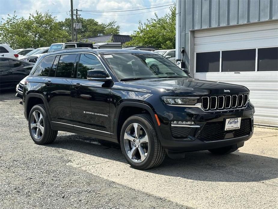 new 2024 Jeep Grand Cherokee car, priced at $45,966