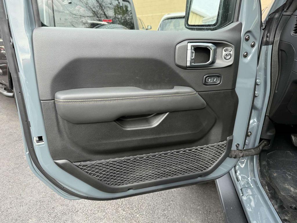 new 2025 Jeep Wrangler car, priced at $95,890