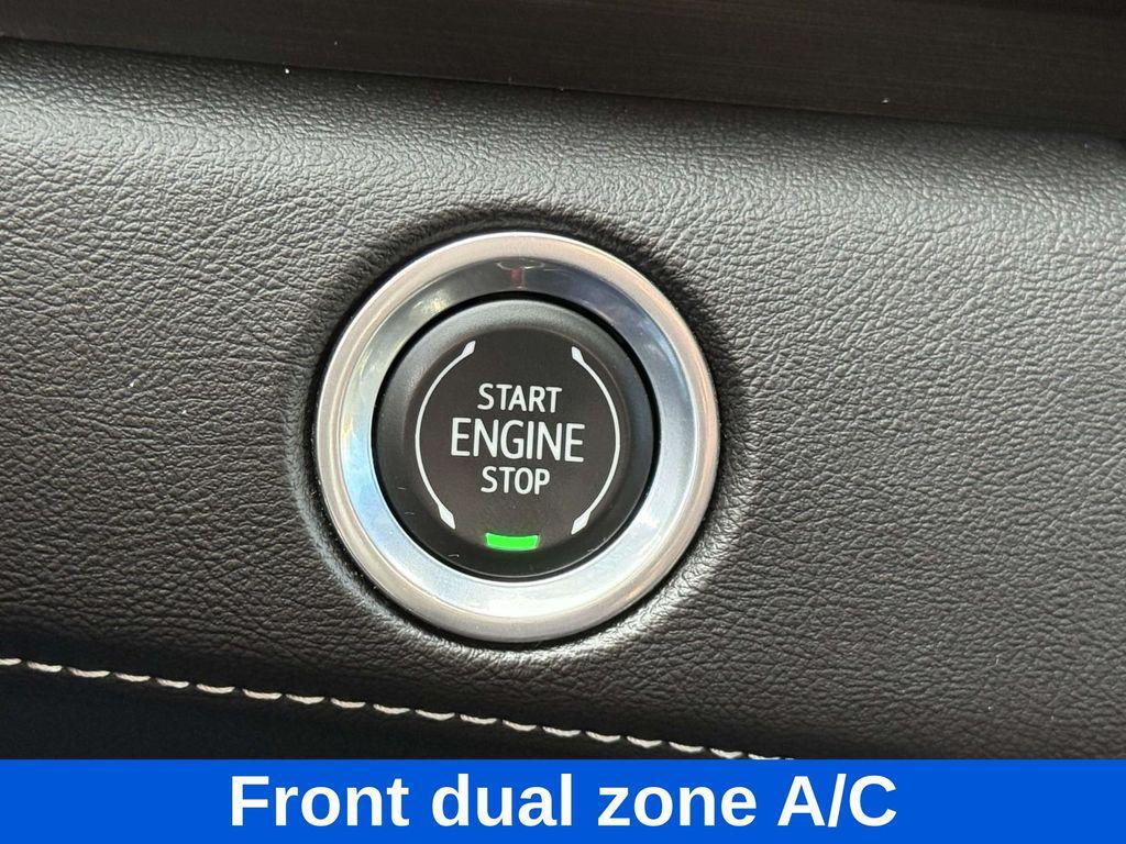 used 2022 Cadillac Escalade ESV car, priced at $58,995