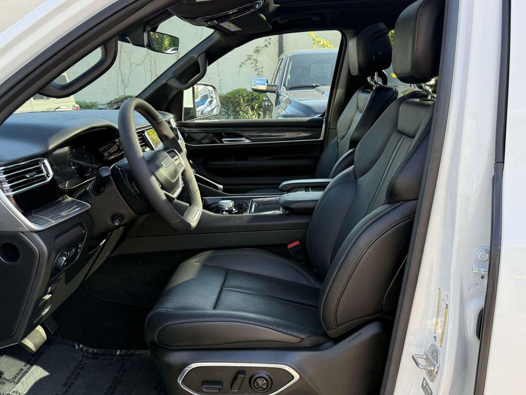 used 2022 Jeep Wagoneer car, priced at $42,995