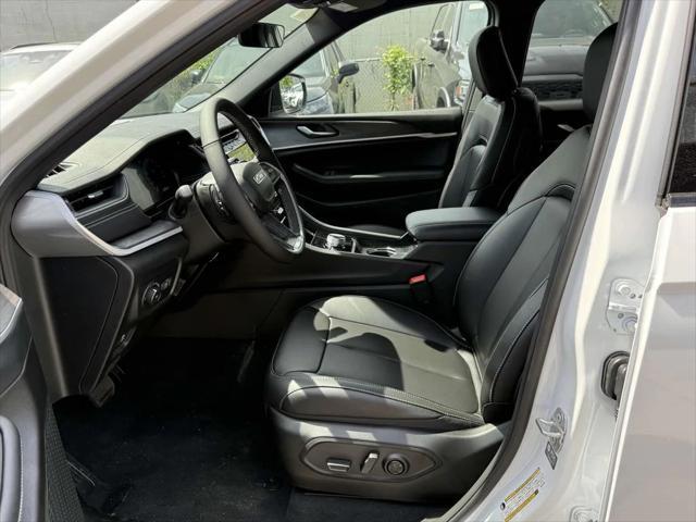 new 2025 Jeep Grand Cherokee L car, priced at $45,199