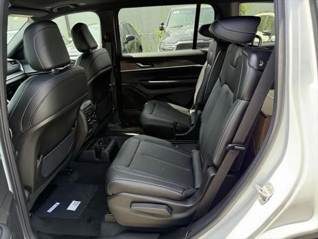 new 2025 Jeep Grand Cherokee L car, priced at $45,199