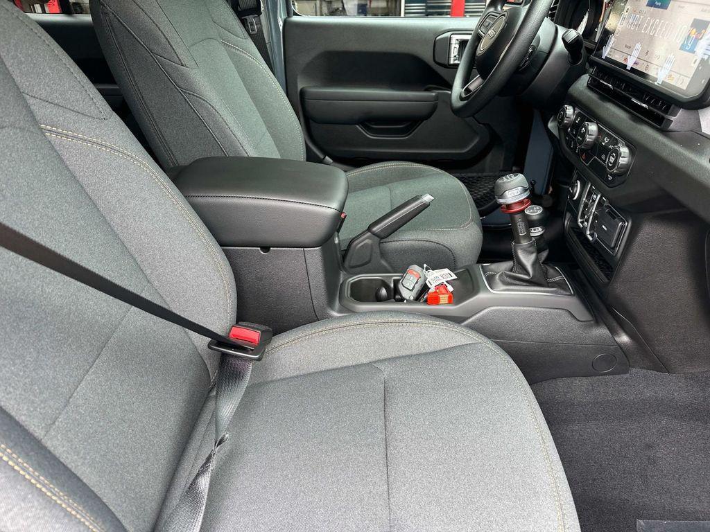 new 2025 Jeep Wrangler car, priced at $33,860