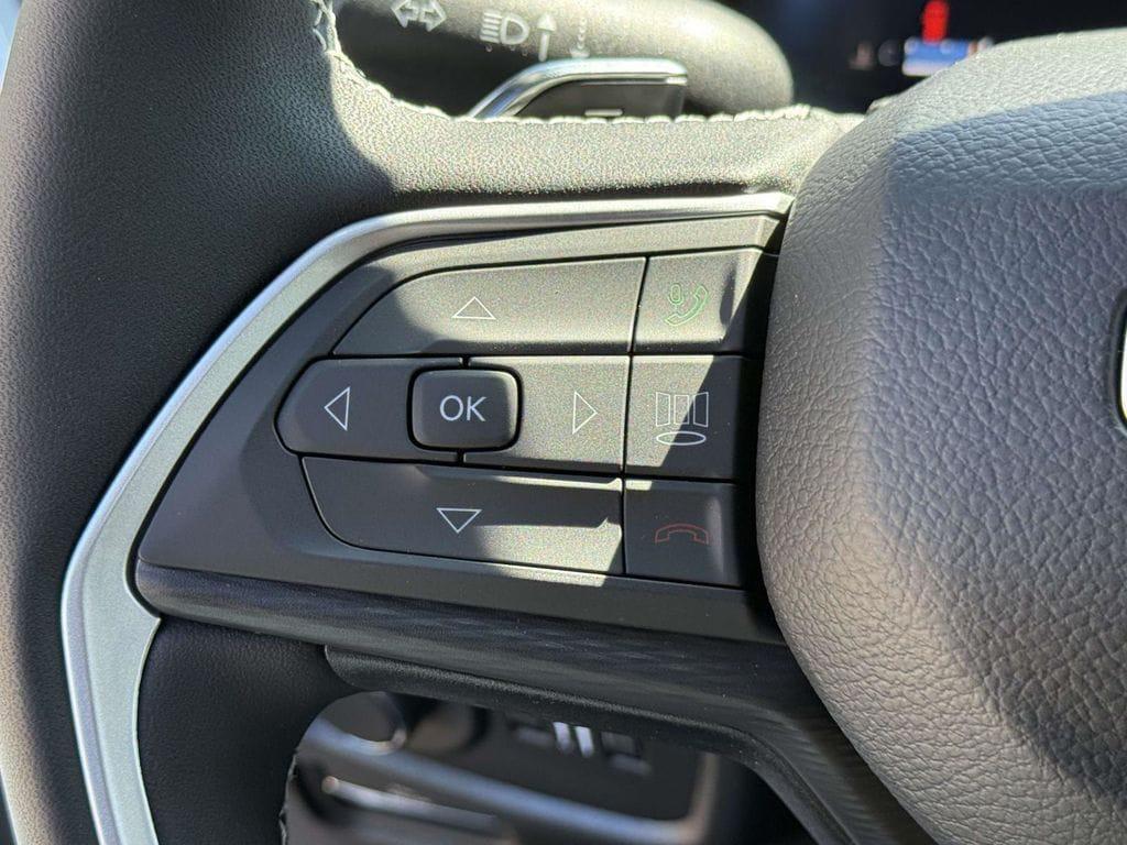 new 2025 Jeep Grand Cherokee car, priced at $36,355