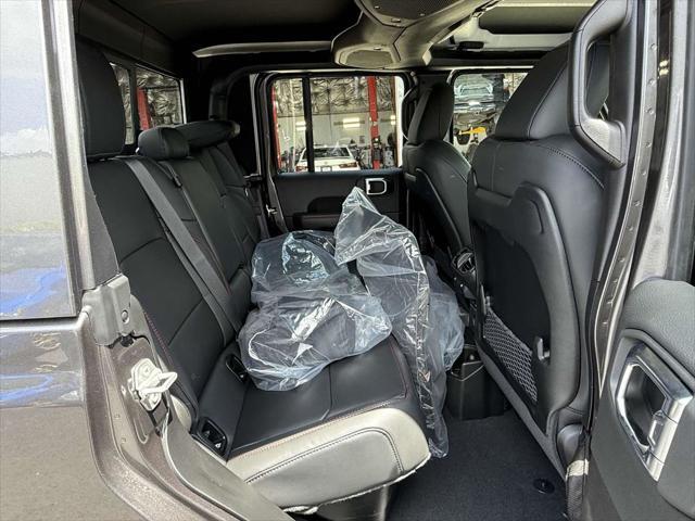 new 2025 Jeep Gladiator car, priced at $50,708