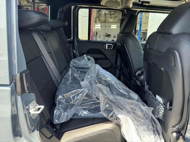 new 2025 Jeep Gladiator car, priced at $50,708