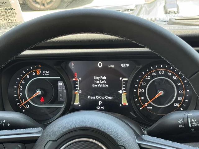 new 2025 Jeep Gladiator car, priced at $50,708