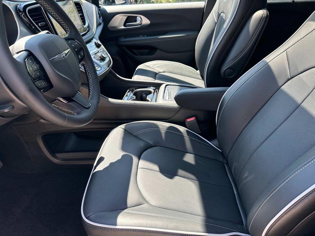 new 2026 Chrysler Pacifica car, priced at $46,393