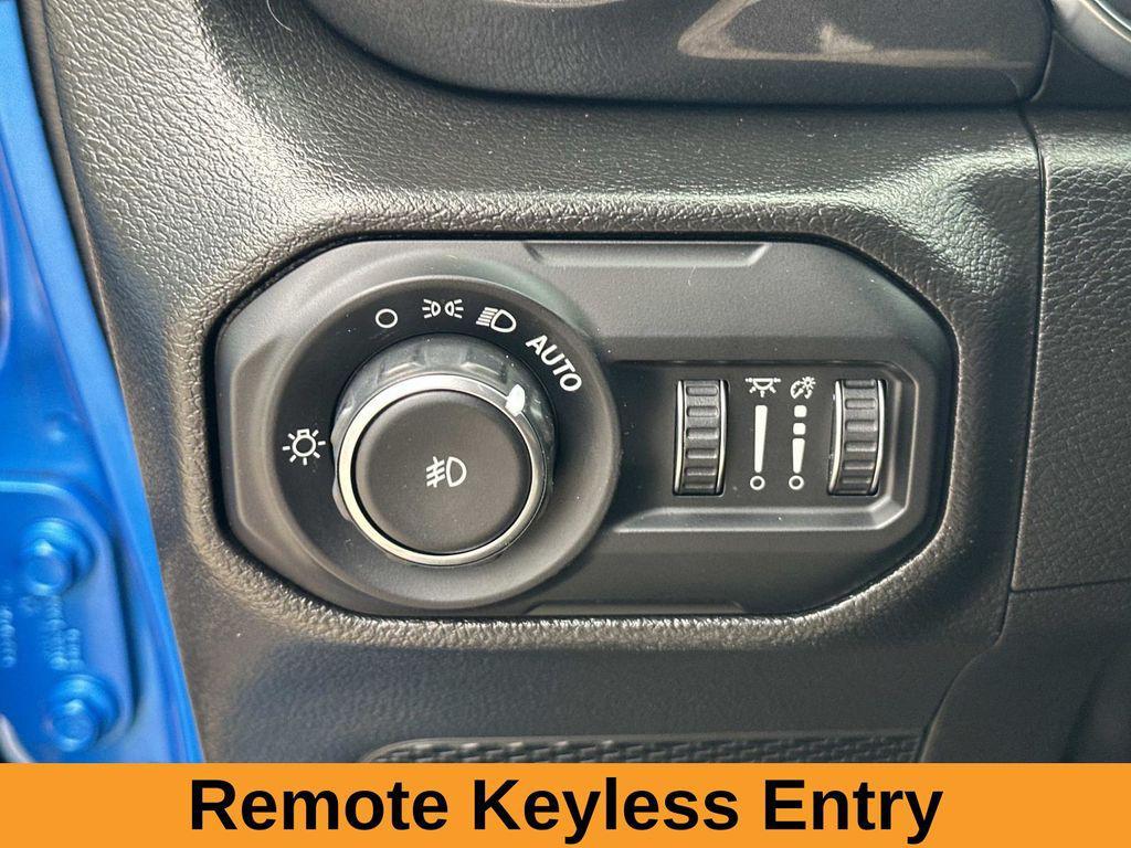 used 2022 Jeep Wrangler Unlimited car, priced at $31,490