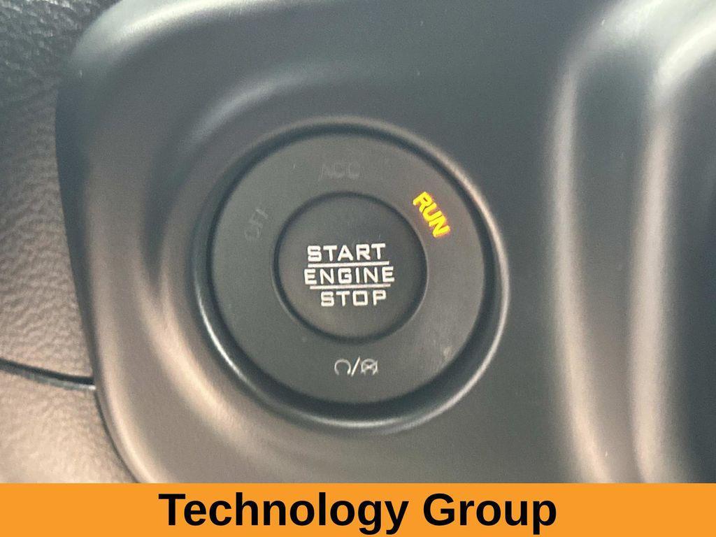 used 2022 Jeep Wrangler Unlimited car, priced at $31,490