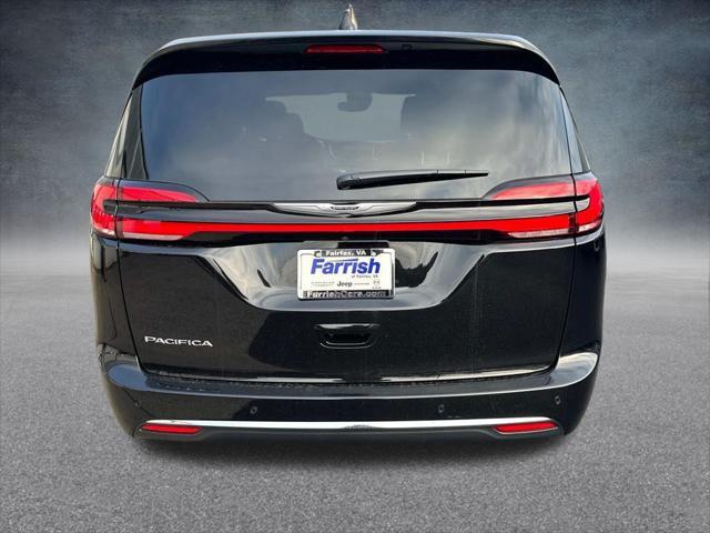 new 2025 Chrysler Pacifica car, priced at $37,676