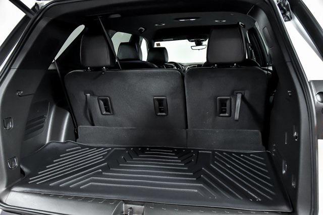 used 2023 Chevrolet Traverse car, priced at $43,490