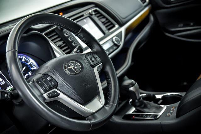 used 2017 Toyota Highlander car, priced at $25,990