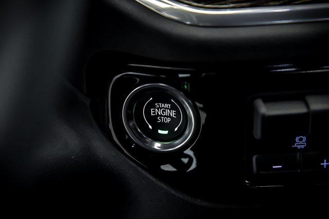 new 2025 GMC Sierra 1500 car, priced at $47,044