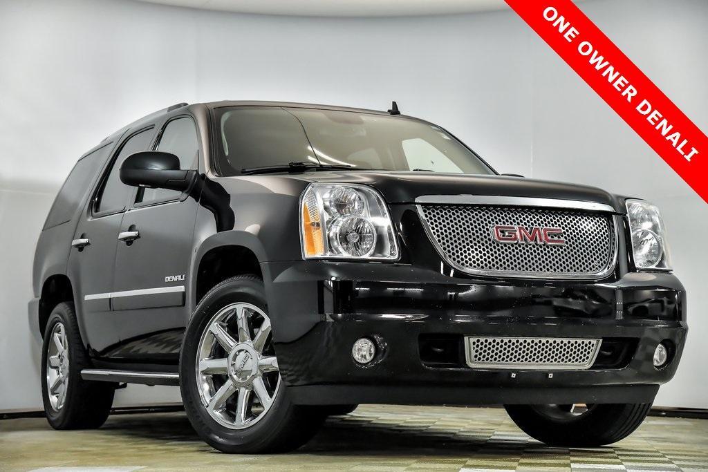 used 2013 GMC Yukon car, priced at $17,990