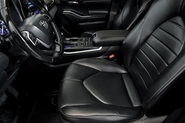 used 2022 Toyota Highlander car, priced at $36,690