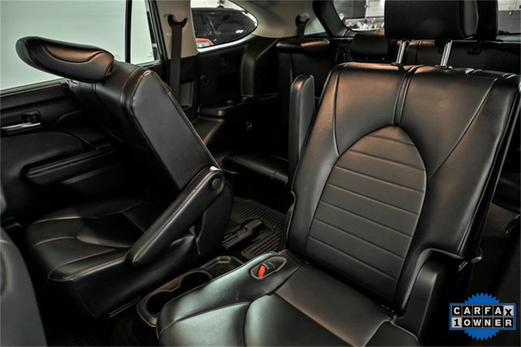 used 2021 Toyota Highlander car, priced at $32,990