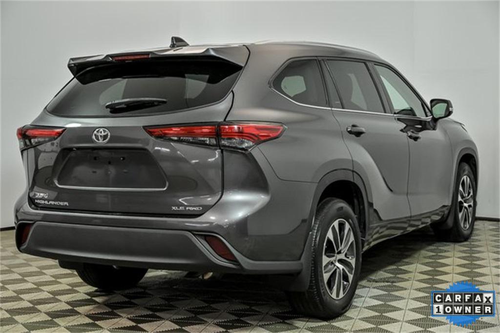 used 2021 Toyota Highlander car, priced at $32,990
