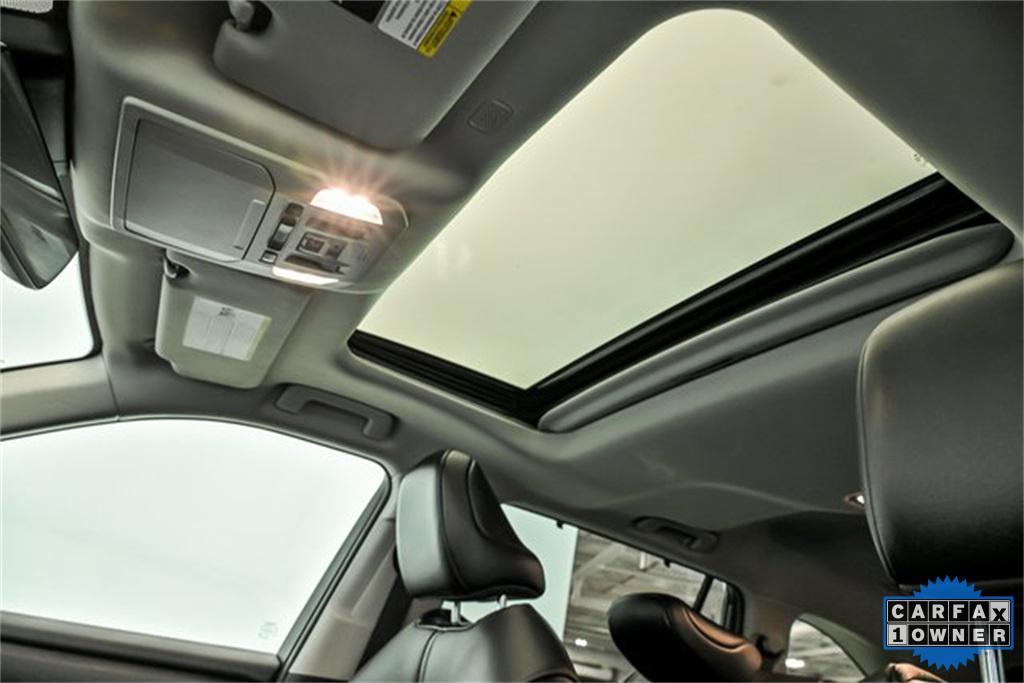 used 2021 Toyota Highlander car, priced at $32,990