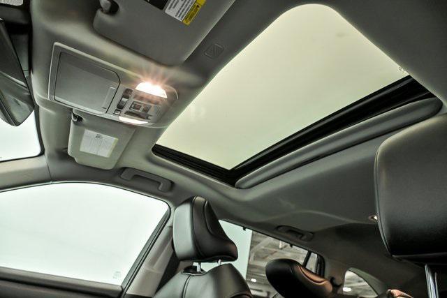 used 2021 Toyota Highlander car, priced at $33,495