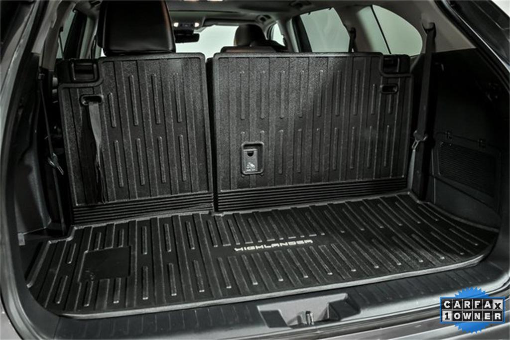 used 2021 Toyota Highlander car, priced at $32,990