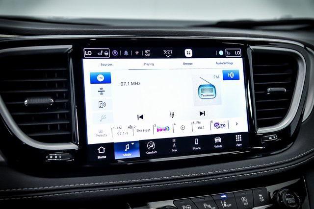 used 2023 Chrysler Pacifica car, priced at $41,290