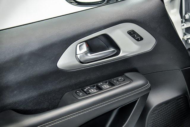 used 2023 Chrysler Pacifica car, priced at $41,290