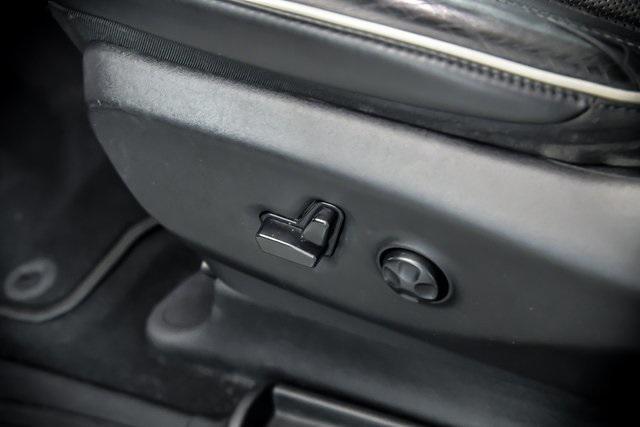used 2023 Chrysler Pacifica car, priced at $41,290