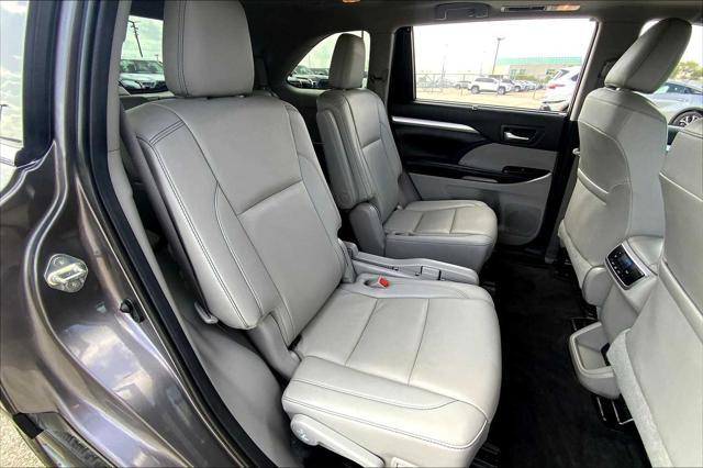used 2019 Toyota Highlander car, priced at $24,693