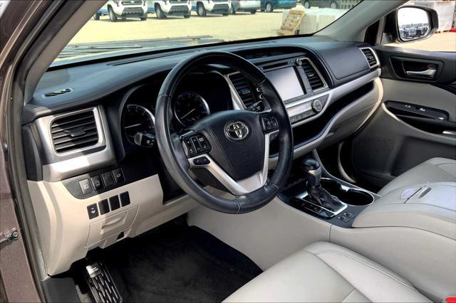 used 2019 Toyota Highlander car, priced at $24,693
